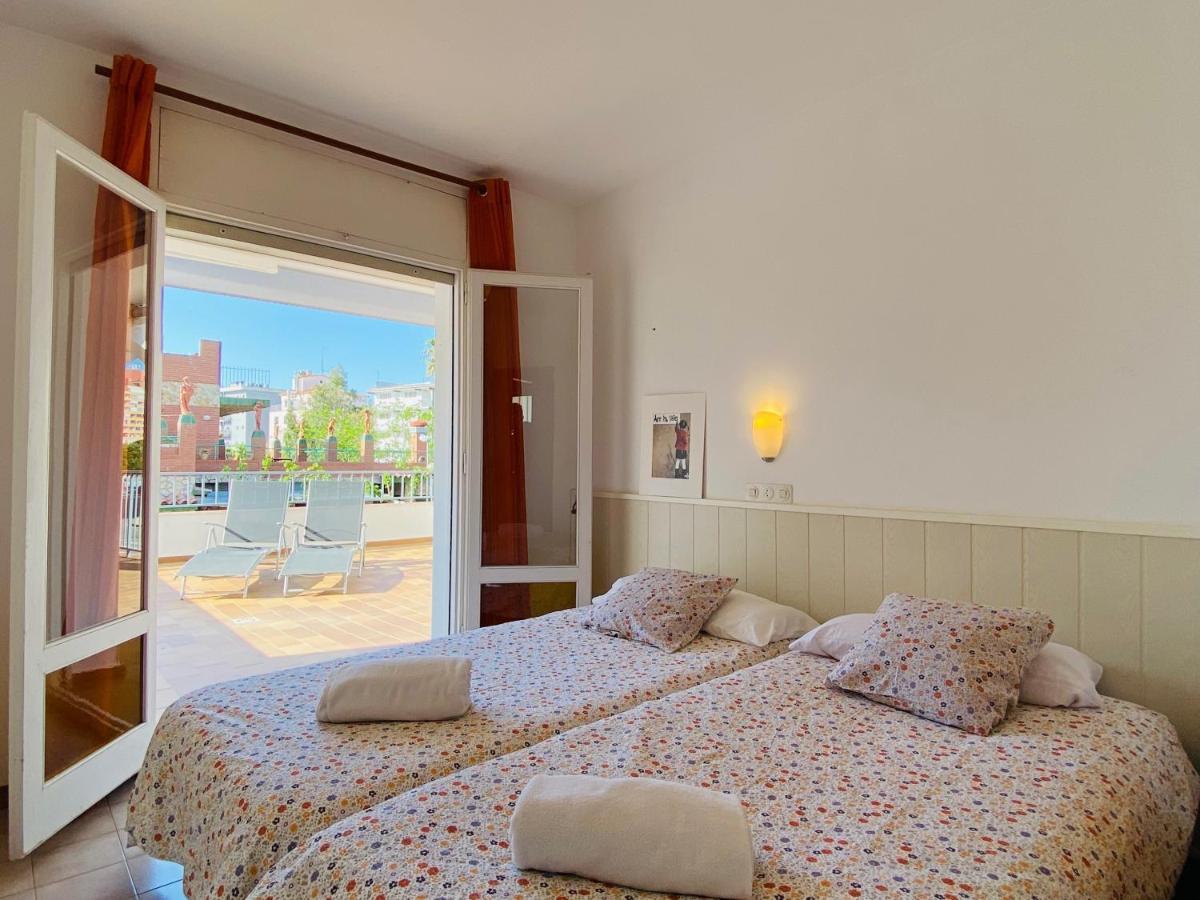 Apartamentos Aquarium Roses Kültér fotó